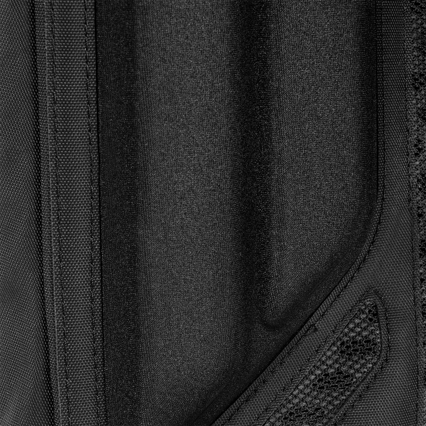 paragon-hydration-pack-t8 Paragon_Black_Texture.png