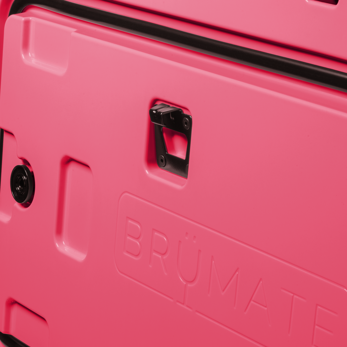 brutank-z1 brutank-55qt-neonpink-bottle-opener.png